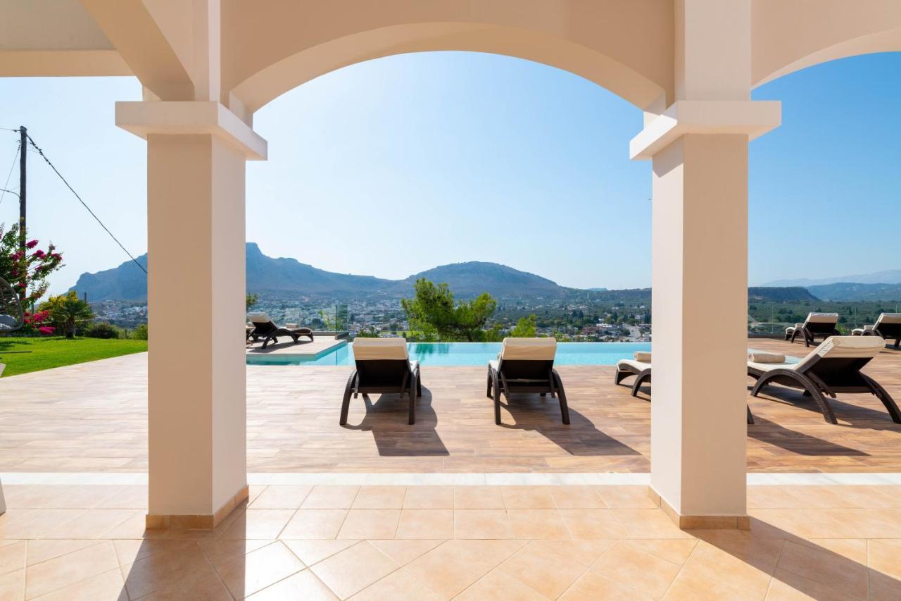 Villa Kamos Archangelos  Eksteriør billede