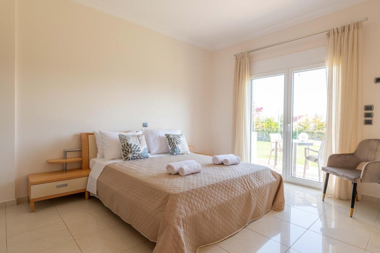 Villa Kamos Archangelos  Eksteriør billede